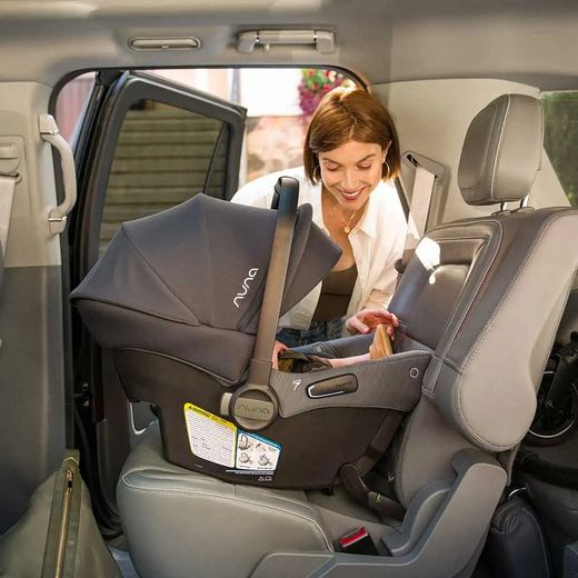 Nuna Triv Next + Pipa Urbn Travel System