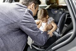 Britax Römer Dualfix i-Size (descatalogada)