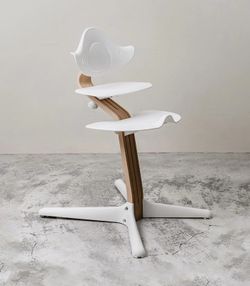 Silla Stokke Nomi nogal